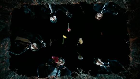 투모로우바이투게더의 신곡 'Good Boy Gone Bad' 뮤직비디오 티저가 공개돼 관심을 모으고 있다. [사진=투모로우바이투게더 'Good Boy Gone Bad' MV 티저 영상 캡쳐]