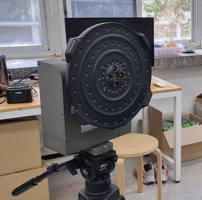 ㈜스콘박스에서 개발한 ‘안티 드론 탐지 시스템’의 시제품