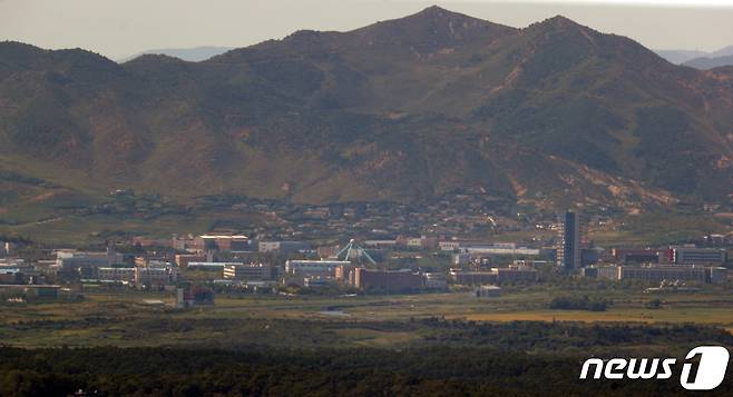 경기 파주시 접경지역에서 바라본 북한 개성공단. 2021.9.16/뉴스1 © News1 신웅수 기자