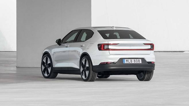 폴스타 '2023년형 폴스타 2'