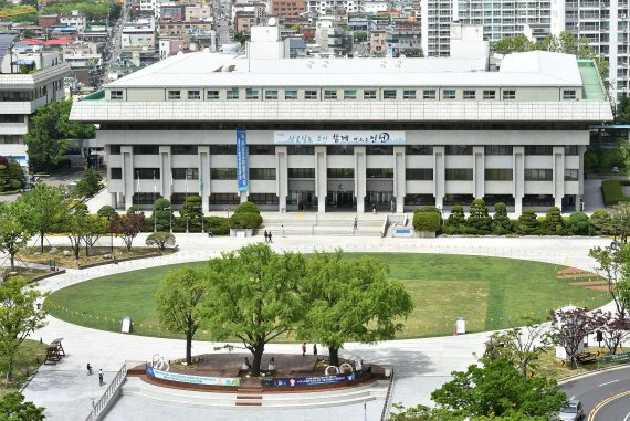 인천지역 공공건축가가 참여해 조성한 공공사업인 인천애뜰 전경.