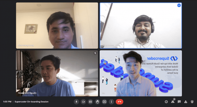 슈퍼코더 해외 개발자 원격 인터뷰 장면. 슈퍼코더 제공