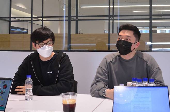 마스오토 박일수 대표(우)와 임규리 CTO(좌), 출처: IT동아