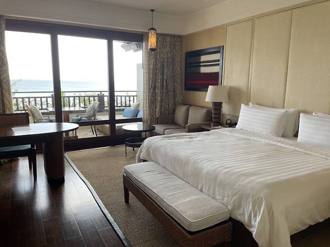 샹그릴라 보라카이 프리미어 씨뷰 룸.  /사진= 강예신 여행+ 기자