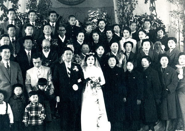 1957년 구자학 회장과 이숙희씨의 결혼식