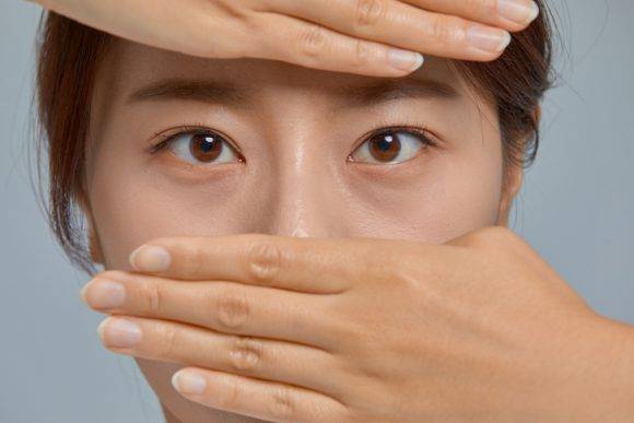 사람의 눈동자는 '사회적 의미'와 '매력 요인'의 기능을 한다. [사진=JV_WONSUNG/게티이미지뱅크]