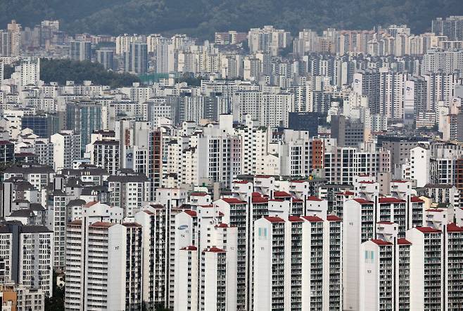 5월 12일 서울 중구 남산에서 바라본 서울시내 아파트. (사진=연합뉴스)