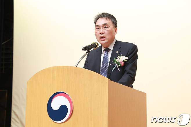 이종욱 청장이 취임사를 하는 모습. © 뉴스1