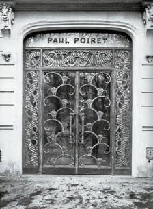 폴 뽀아레와 ‘퍼퓸 드 로진느’. 아래 사진은 1903년의 폴 뽀아레 패션하우스 모습.
