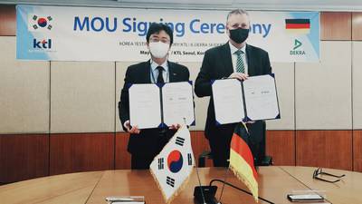 Left - Mr. Jung-won Park, Ph.D., Vice President of KTL; Right - Mr. Mike Walsh, EVP DEKRA Group and Head of Asia Pacific Region