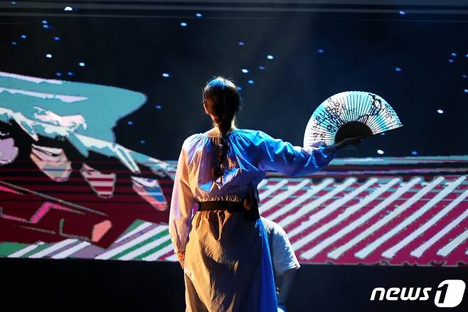 바람의나라 IP를 활용해 공연을 펼치고 있는 '플레이 오케스트라'(넥슨 제공)© 뉴스1