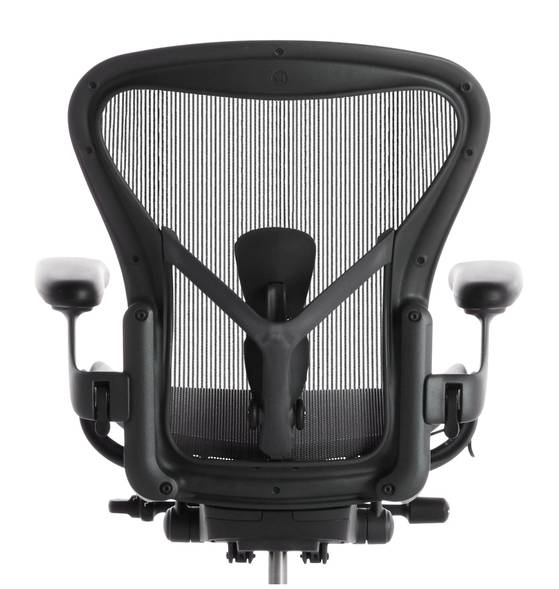 국내외 IT 인재들이 애용하는 허먼 밀러의 뉴 에어론 체어. [사진 윤광준]