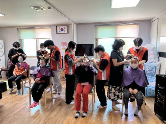 이미용 봉사. 사진=부석면행정복지센터 제공