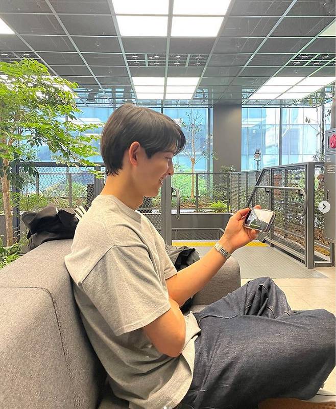 송중기 인스타그램 © 뉴스1