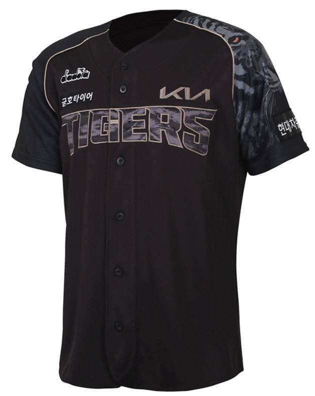 KIA가 오는 22일 NC전에서 착용할 블랙 타이거즈 유니폼. 사진제공 | KIA 타이거즈