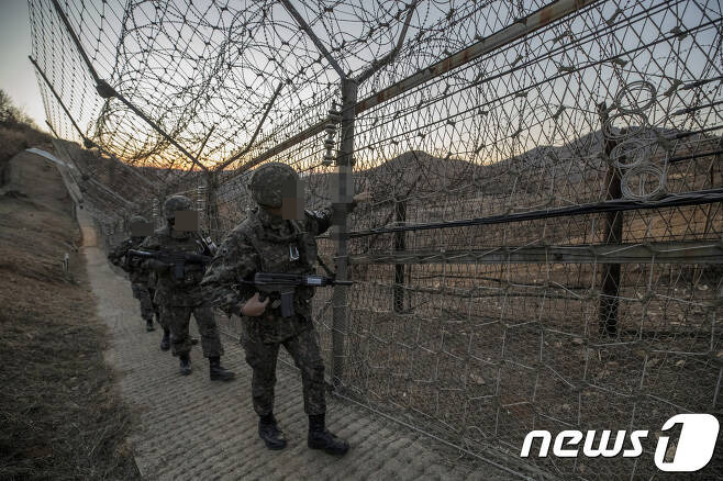 최전방 철책근무 현장. (사진은 기사 내용과 무관함) (C) News1