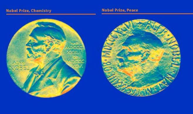 라이너스 폴링의 노벨화학상(1954년)과 노벨평화상(1962년) 메달. 노벨위원회 제공