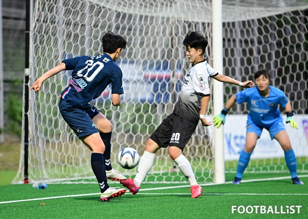 이수빈(왼쪽, 서울시청), 정예지(오른쪽, 창녕WFC). 서형권 기자