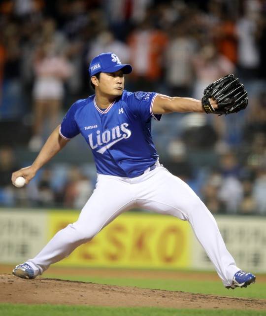 삼성의 수호신 오승환이 대전 한화전에서 이틀연속 세이브를 올리며 개인통산 350세이브를 달성했다.[삼성 라이온즈 제공]