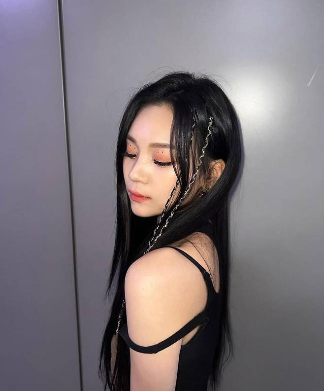 엄지(@ummmmm_j.i)
