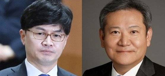 한동훈 법무부 장관과 이상민 행정안전부 장관. 윤석열 대통령이 각별히 신뢰하는 것으로 알려진 두 장관은 문재인 정권 5년간 큰 혼란을 겪었던 검찰과 경찰의 정상화에 집중할 전망이다.[연합뉴스 중앙포토]