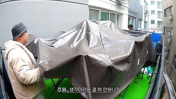 티빙 '결혼과 이혼 사이'는 이혼을 고민하고 있는 네 부부의 일상을 현실적으로 담아낸다. [사진 티빙]