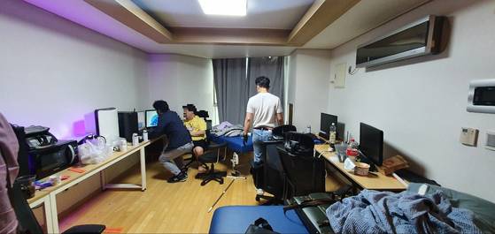 고양시 일대 '기업형 성매매 업소' 압수수색 현장 (사진 제공=경기북부경찰청)