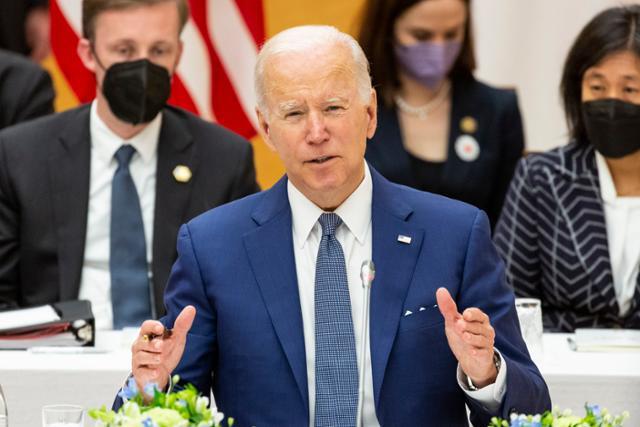 조 바이든 미국 대통령이 24일 일본 도쿄 총리 관저에서 열린 쿼드 정상회의에 참석해 발언하고 있다. 도쿄=AP 뉴시스