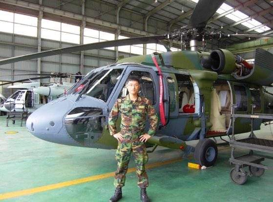 한국장기조직기증원은 지난 19일 거제 선자산 헬기 추락 사고로 크게 다쳐 치료를 받던 정비사 박병일(36) 씨가 심장, 간, 신장(좌, 우)을 기증하여 4명을 살리고 하늘의 별이 되었다고 밝혔다.