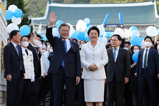 ▲지난 9일 문재인 대통령과 김정숙 여사의 모습. ⓒ연합뉴스