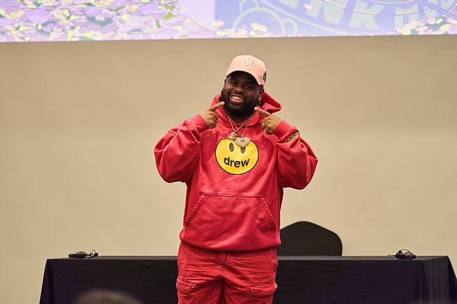 [서울=뉴시스] 핑크스웨츠. 2022.05.25. (사진 = 워너뮤직 코리아 제공) photo@newsis.com *재판매 및 DB 금지