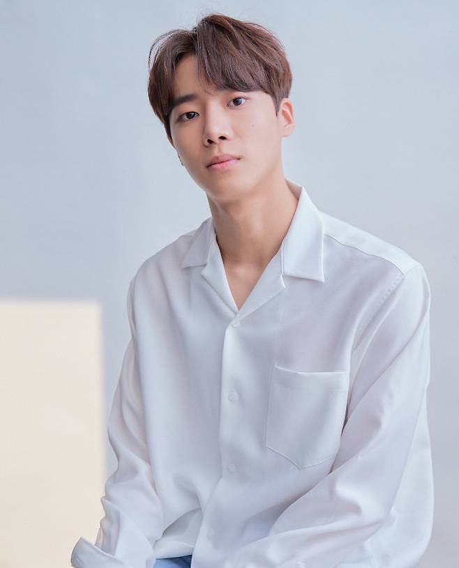 배우 추영우