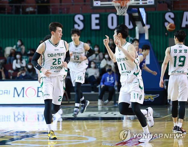 강상재(왼쪽) [연합뉴스 자료사진. 재판매 및 DB금지]