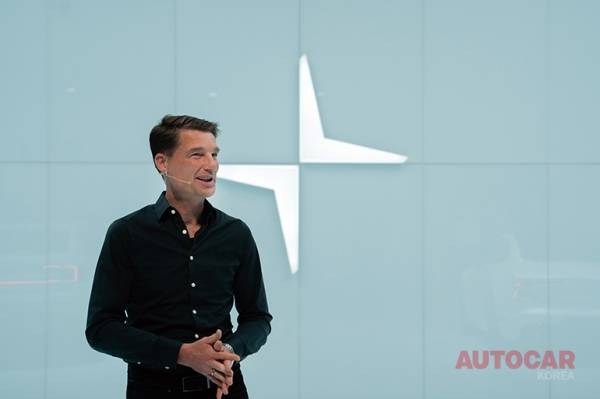 폴스타의 CEO 토마스 잉엔라트