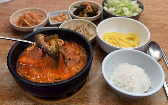 용금옥의 서울식 추탕. 배우한 기자