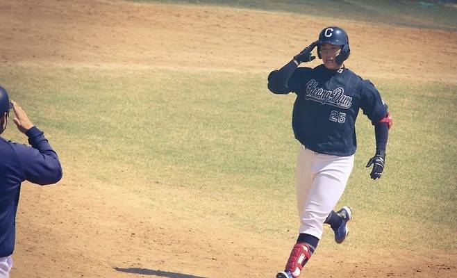 청담고등학교 3학년 내야수 김민호 제공ㅣ페이스북 'BASEBALL NEVER BETRAYS'