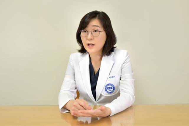 이주희 한양대병원 외과 교수는 "위암의 5년 생존율이 77.5%로 크게 향상됐지만 조기에 발견하지 않으면 여전히 생존율이 낮기에 조기 발견에 힘써야 한다"고 강조했다. 한양대병원 제공