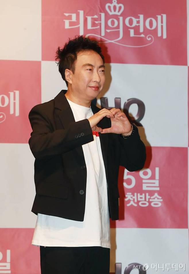개그맨 박명수가 지난해 6월28일 오전 서울 중구 소공동 웨스틴조선호텔에서 진행된 IHQ 예능프로그램 '리더의 연애' 제작발표회에 참석해 포즈를 취하고 있다. /2021.06.28 /사진=이동훈 기자 photoguy@
