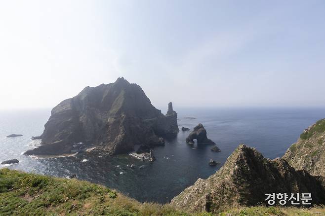 독도 동도에서 바라본 서도. 문재원 기자