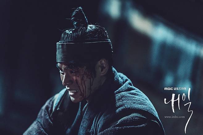 Yun Ji-on plays the grim reaper Lim Ryung-gu in “Tomorrow” (MBC)