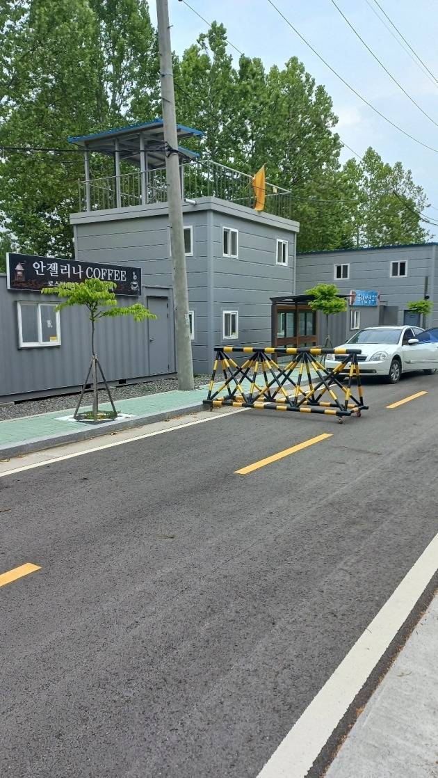 서초 과학화 예비군훈련장 내 시가지 전투 훈련장. 실제 거리처럼 차량과 건물이 놓여있다. 최세영 기자.