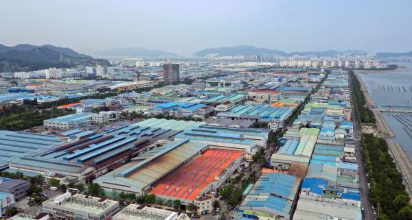 부산 강서구 녹산산업단지 전경. 국제신문DB(사진은 기사 내용과 관련이 없음)
