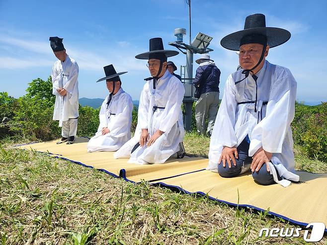 2일 단양 소백산철쭉제가 소백산 연화봉에서 개최됐다.© 뉴스1