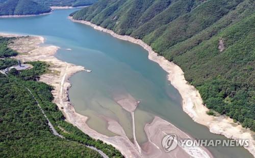 운문댐 저수율 25%…가뭄 '심각' [연합뉴스 자료사진]