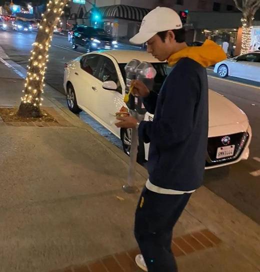 Gong Yoo A fisherman s Ball That Stands Out In His Boyfriend s Job