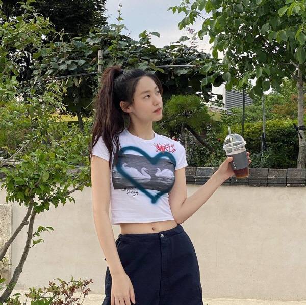 사진=설현 인스타그램