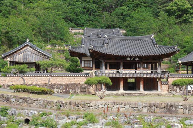 빙계 얼음골 야영장 인근 빙계 서원. 박상은 기자