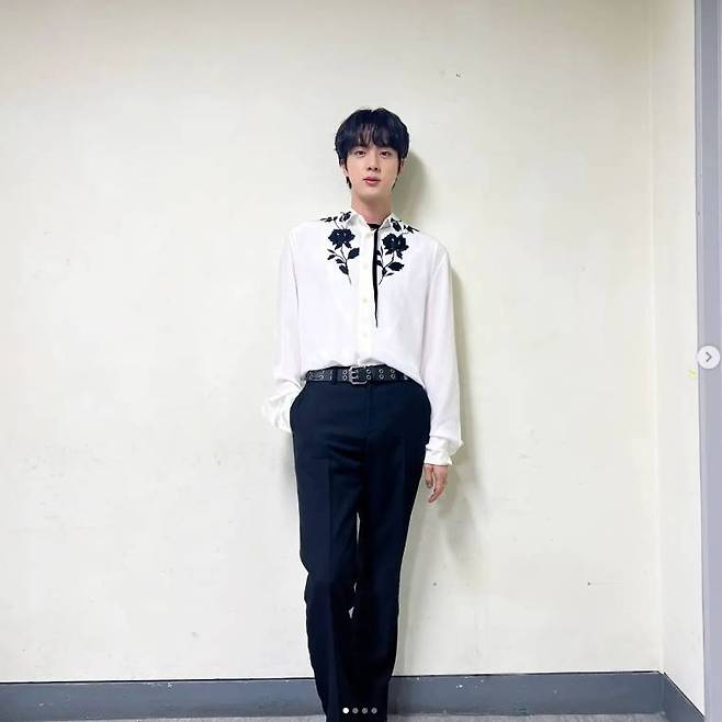 /사진=진 인스타그램