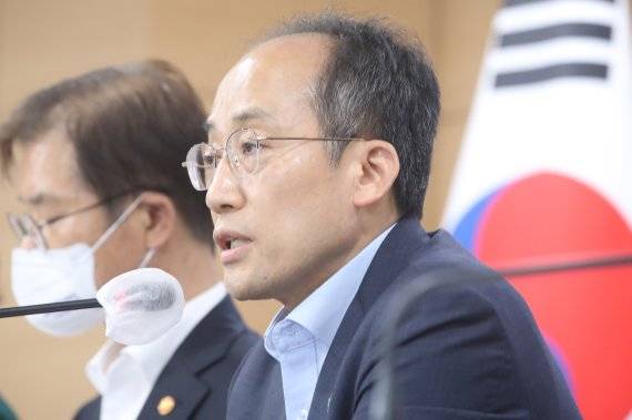 [서울=뉴시스] 김명원 기자 = 추경호 경제부총리 겸 기획재정부 장관. 2022.06.16. kmx1105@newsis.com /사진=뉴시스