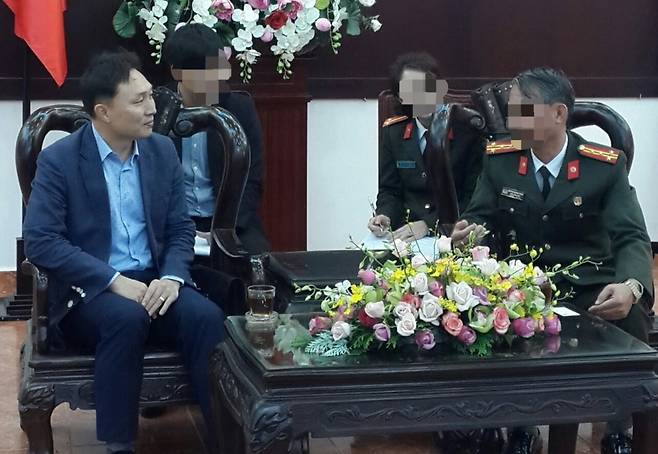 천현길 경정이 호찌민 총영사관 경찰주재관으로 근무할 당시 모습. [천 경정 제공. 재판매 및 DB 금지]